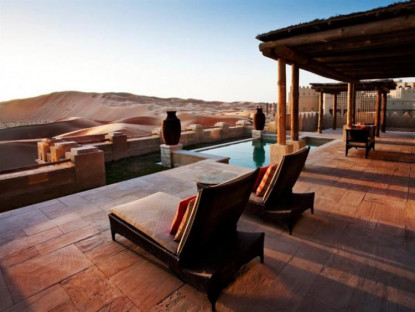 Ở đâu - Khi khách sạn sang trọng nằm giữa lòng sa mạc