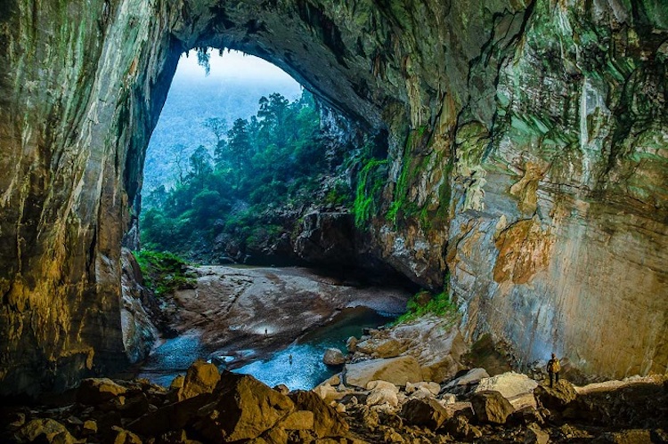 3 hang động đẹp nao lòng lại không khó chinh phục ở Quảng Bình - 6
