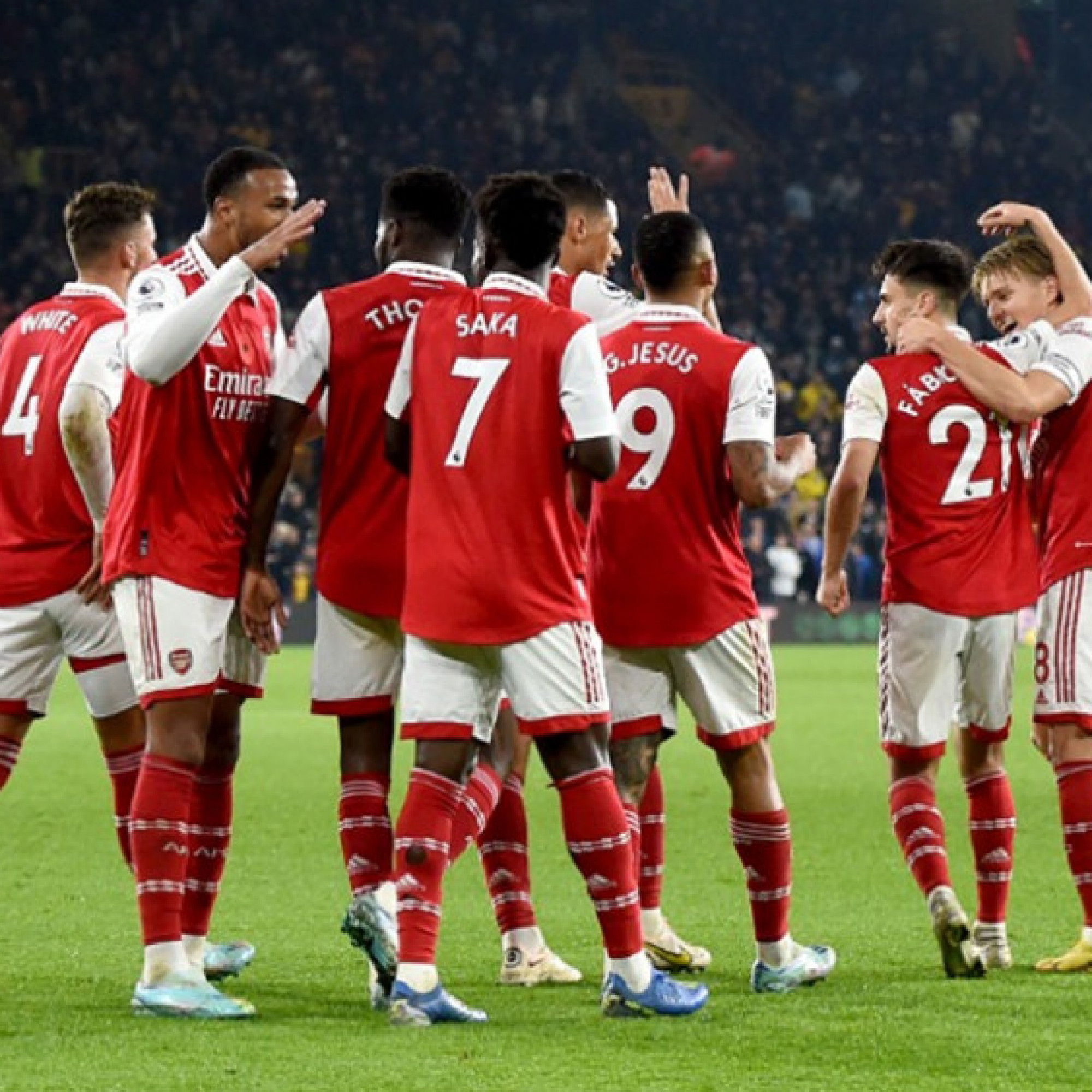 Thể thao - Arsenal đầu bảng Ngoại hạng Anh đến Giáng sinh: Vì sao lo hơn mừng?