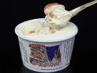 Ăn gì - Kem có cua thật cực độc đáo tại Nhật Bản