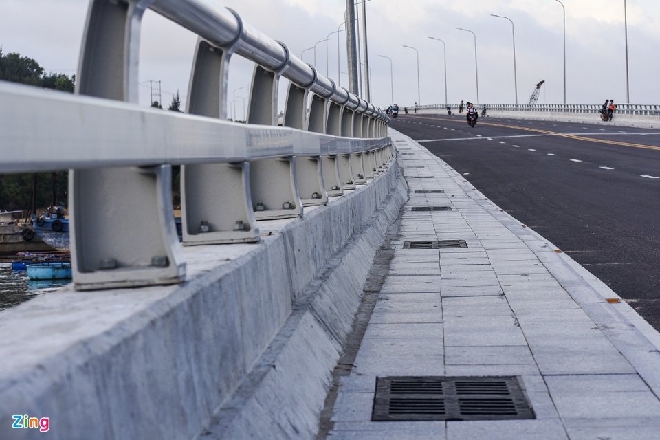 Cầu vượt biển Đề Gi gần 250 tỷ ở Bình Định - 11
