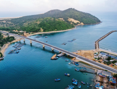 Chuyển động - Cầu vượt biển Đề Gi gần 250 tỷ ở Bình Định