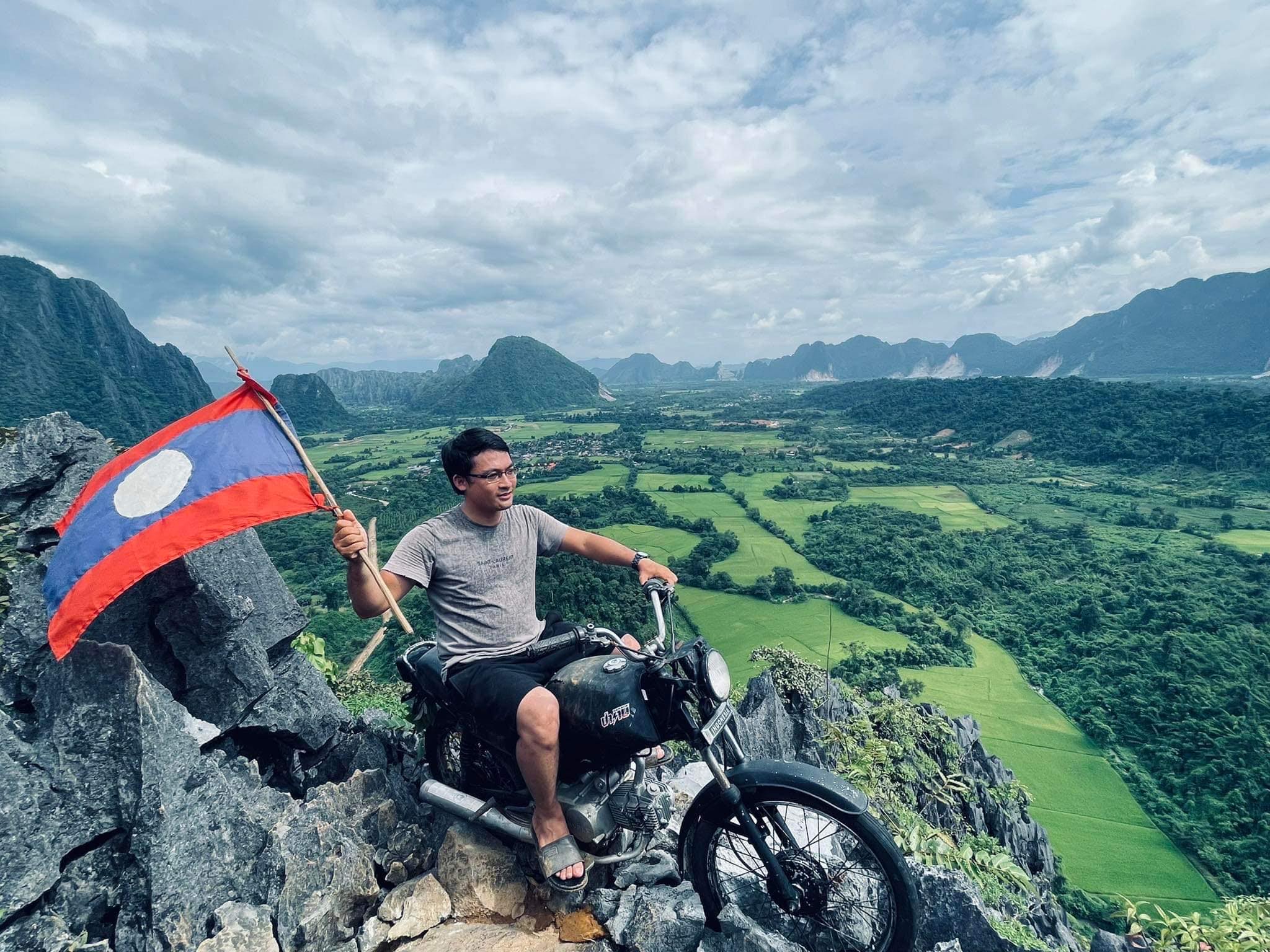 Chàng trai Nghệ An đi xe máy xuyên 3 nước Đông Dương - 1