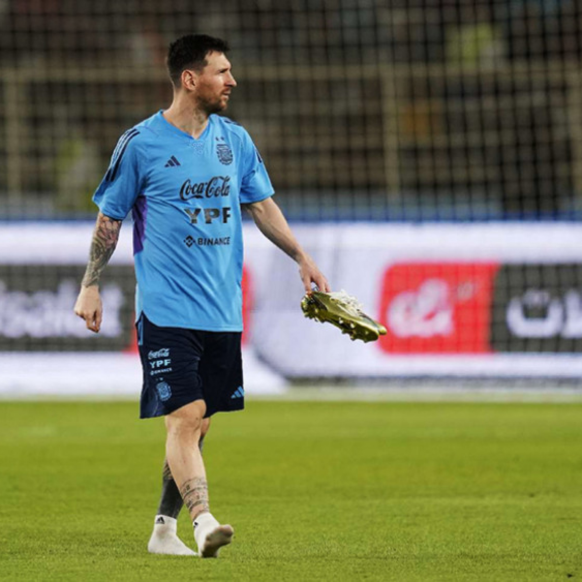 Thể thao - Messi bỏ lỡ buổi tập của ĐT Argentina, có kịp đá trận mở màn World Cup?