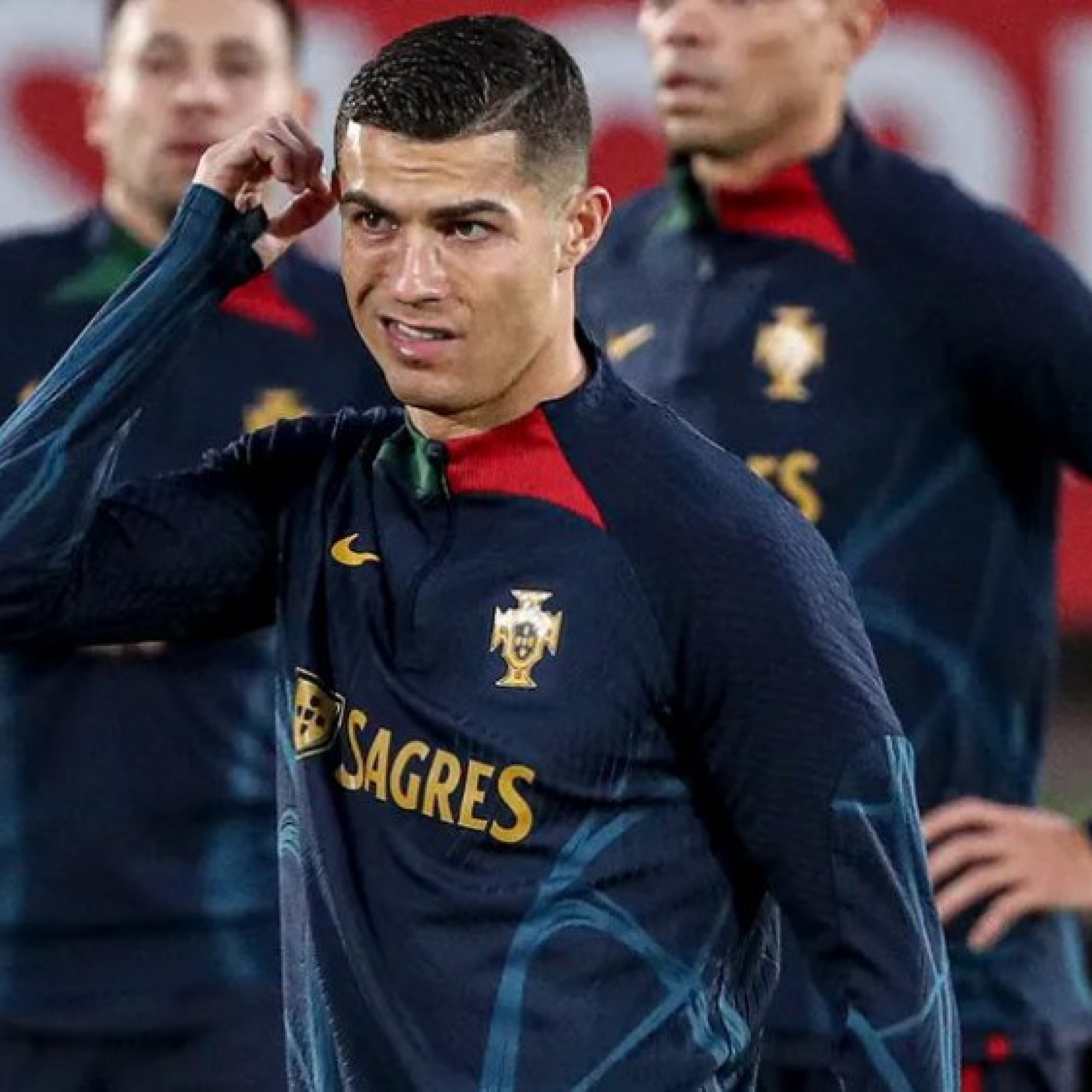 Thể thao - ĐT Bồ Đào Nha đón tin dữ: Ronaldo bỏ tập, lỡ trận &quot;làm nóng&quot; trước World Cup