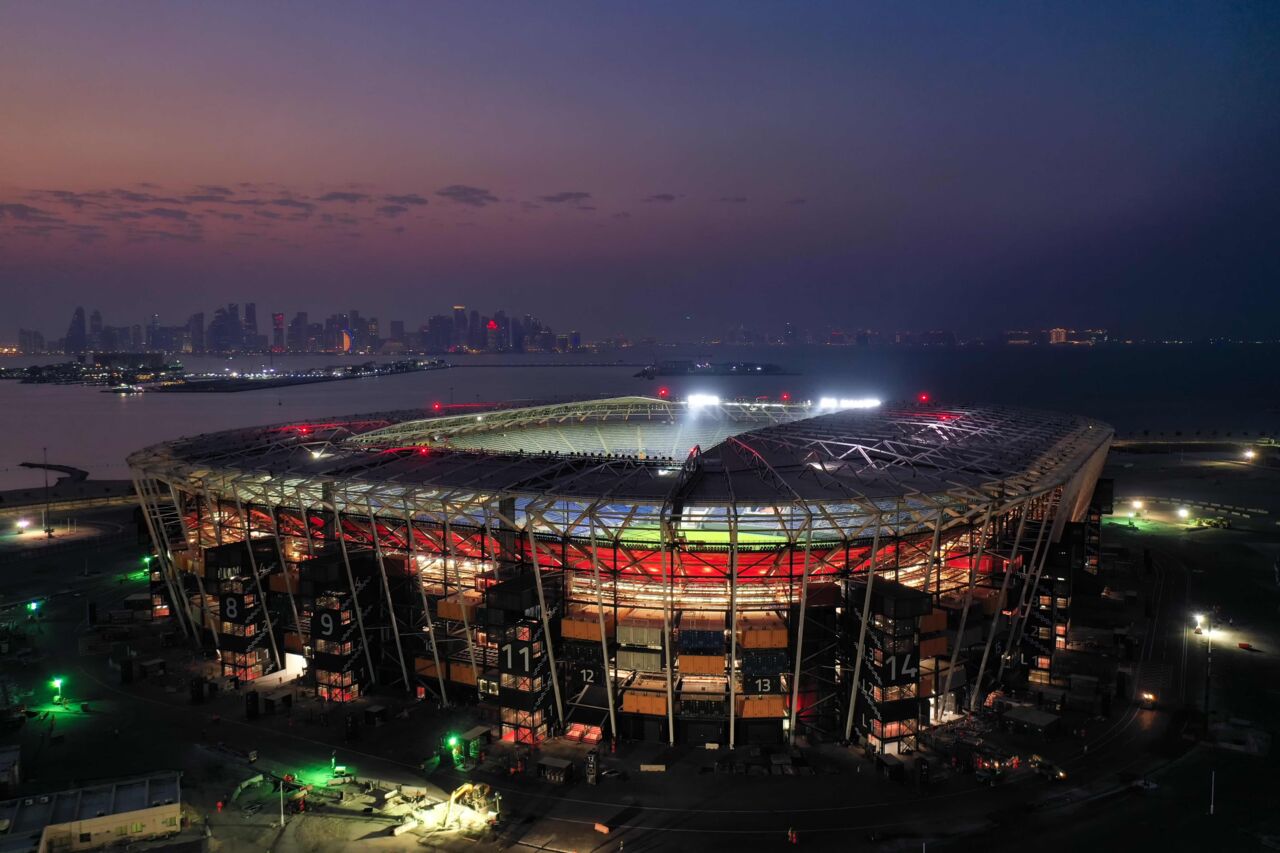 Sân vận động 'LEGO' độc lạ cho du khách ở World Cup 2022 - 2