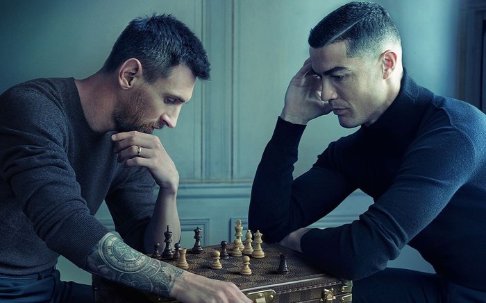 Messi - Ronaldo lần đầu xuất hiện chung trong bộ ảnh thời trang - 1