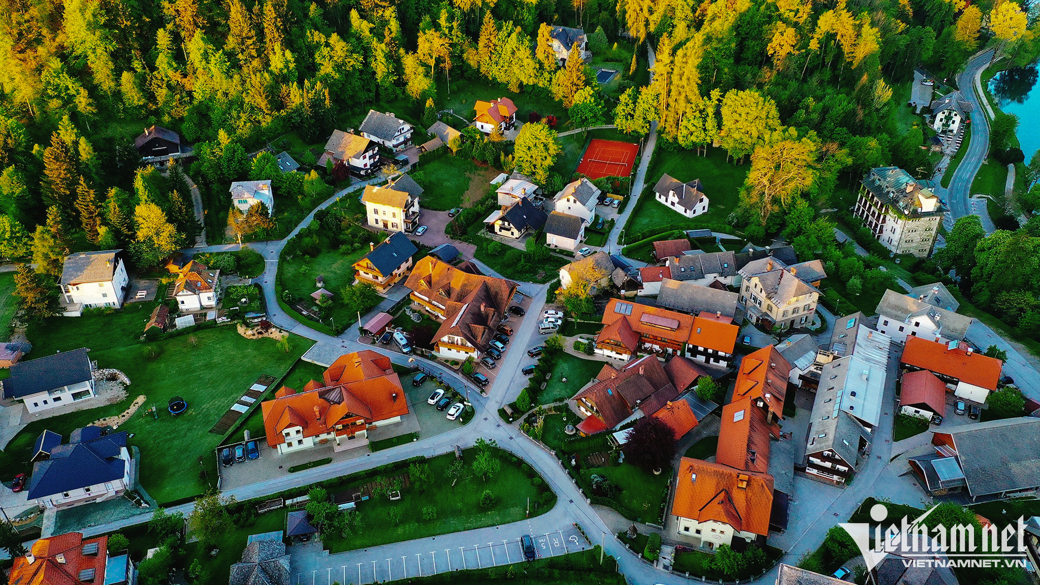 Mê mẩn với cảnh sắc thị trấn cổ Bled ở Slovenia - 6