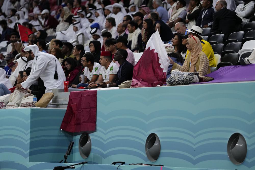 Hệ thống làm mát trong sân vận động ở Qatar quá lạnh - 1