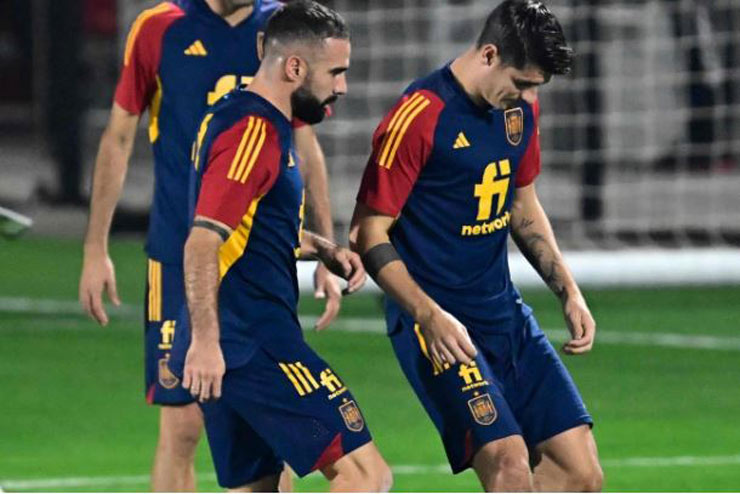 Tin nóng World Cup tối 24/11: Morata và Carvajal gặp sự cố vì... điều hòa - 1