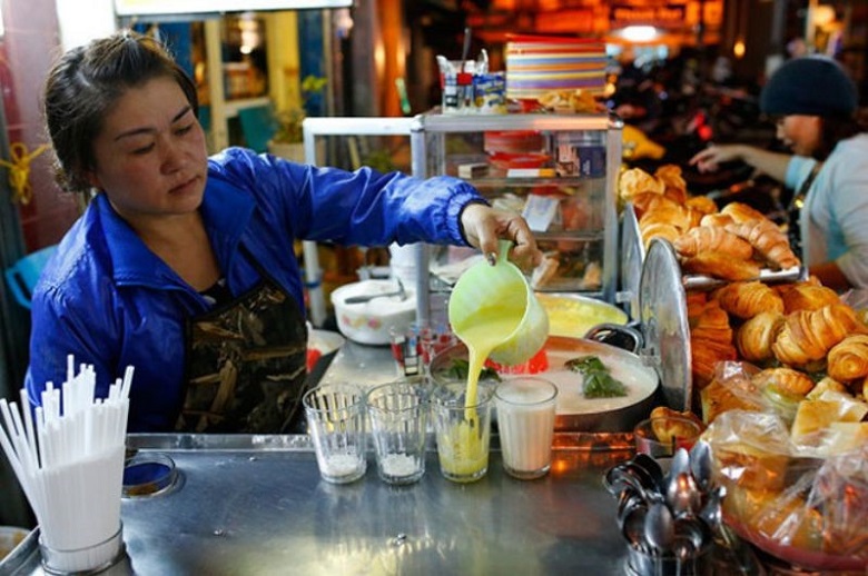 Bánh tráng nướng, sữa đậu nành Đà Lạt vào 'đặc sản Việt Nam' - 1