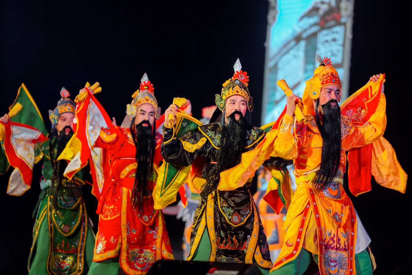 Người Hàn Quốc mang múa truyền thống đến Huế - 2
