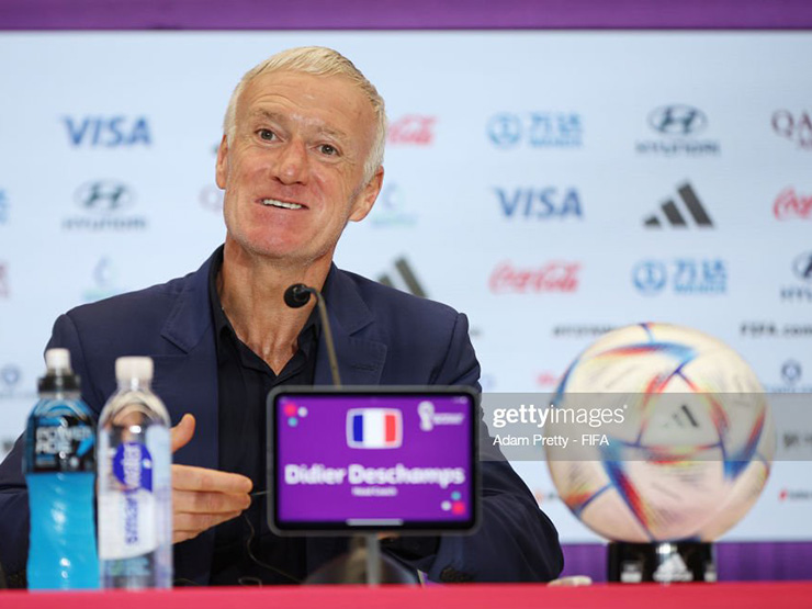 Deschamps đưa Mbappe lên mây xanh, HLV Đan Mạch thua tâm phục khẩu phục - 1