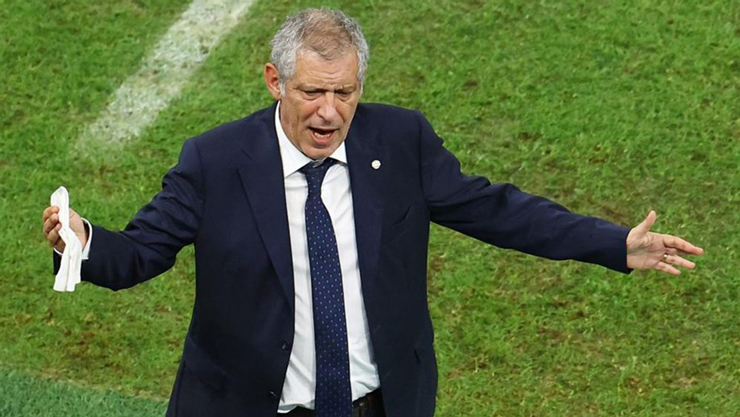 Bồ Đào Nha hạ Uruguay: HLV Santos bực mình vì đối thủ, muốn học trò không vui mừng sớm - 2