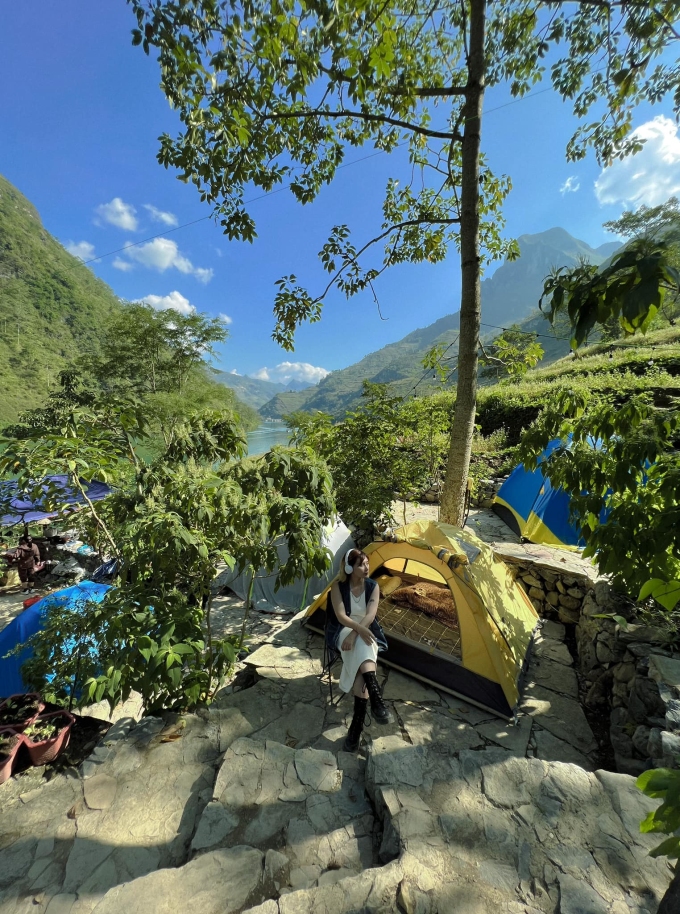 Điểm camping có view nhìn trọn vẹn vẻ hùng vĩ ở sông Nho Quế - 3