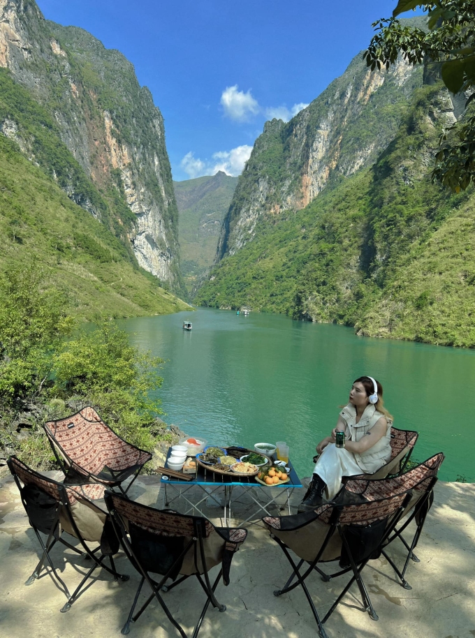 Điểm camping có view nhìn trọn vẹn vẻ hùng vĩ ở sông Nho Quế - 5