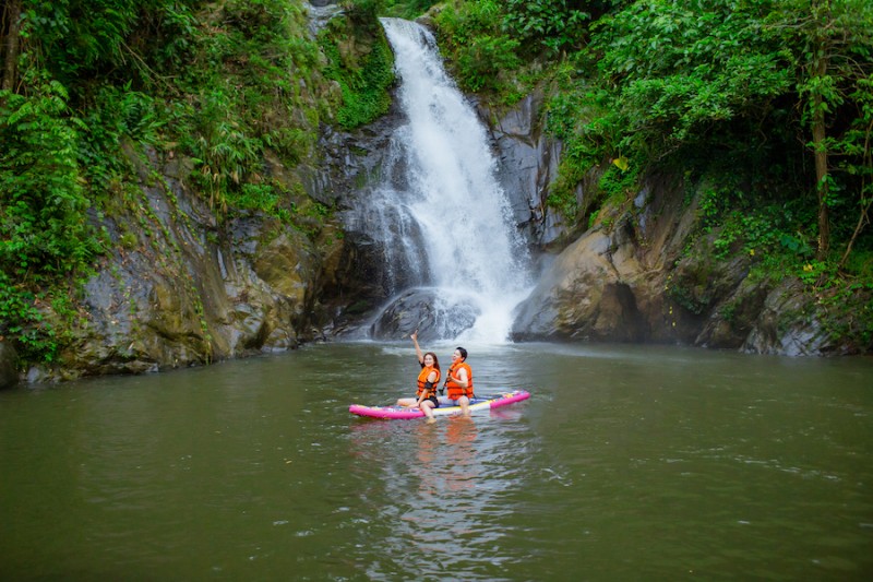 Cổng trời Đông Giang: Khu du lịch sinh thái có nhiều thác nước tự nhiên nhất Việt Nam - 3