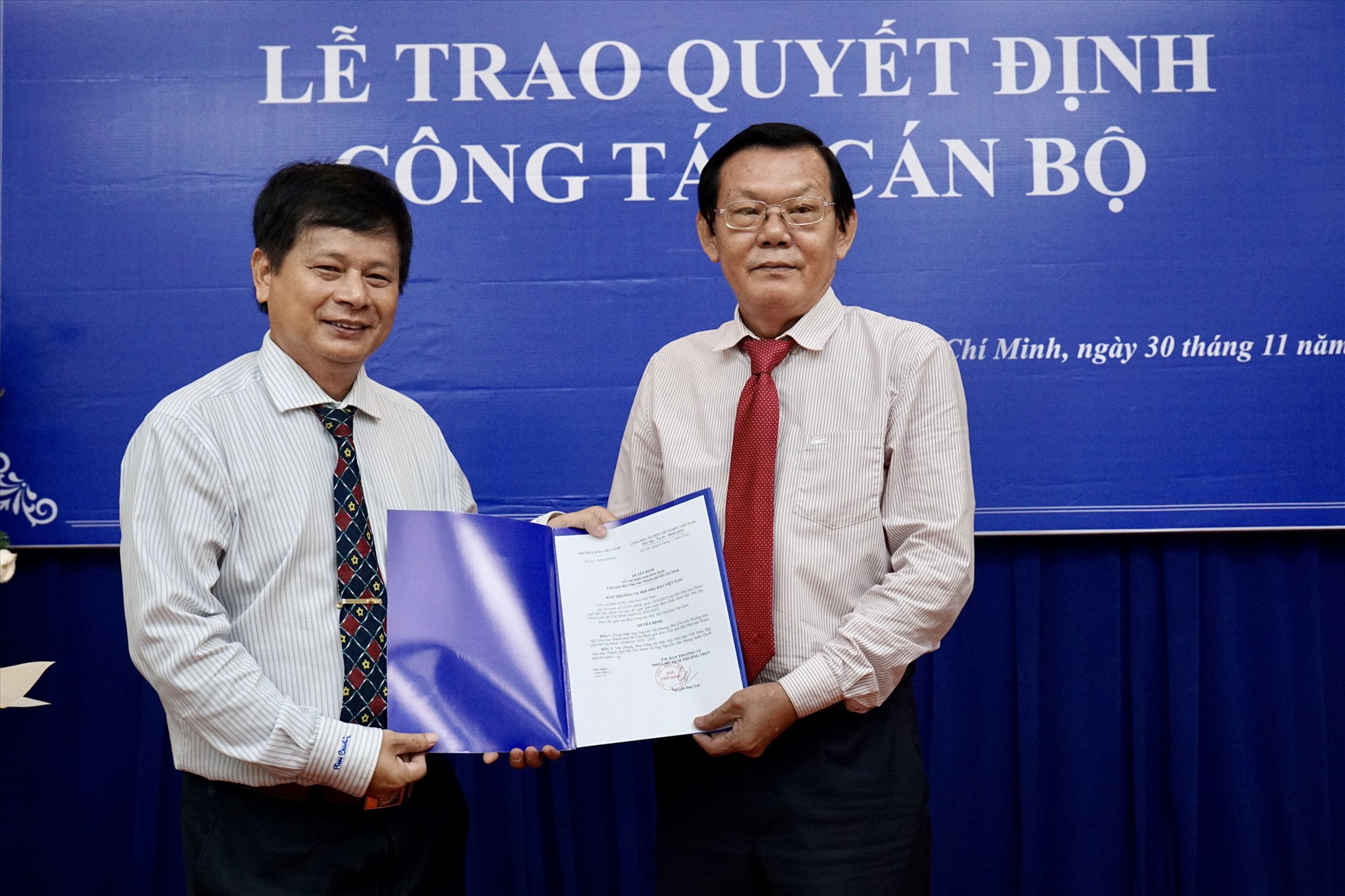 Ông Nguyễn Tấn Phong làm Chủ tịch Hội Nhà báo TP.HCM - 1