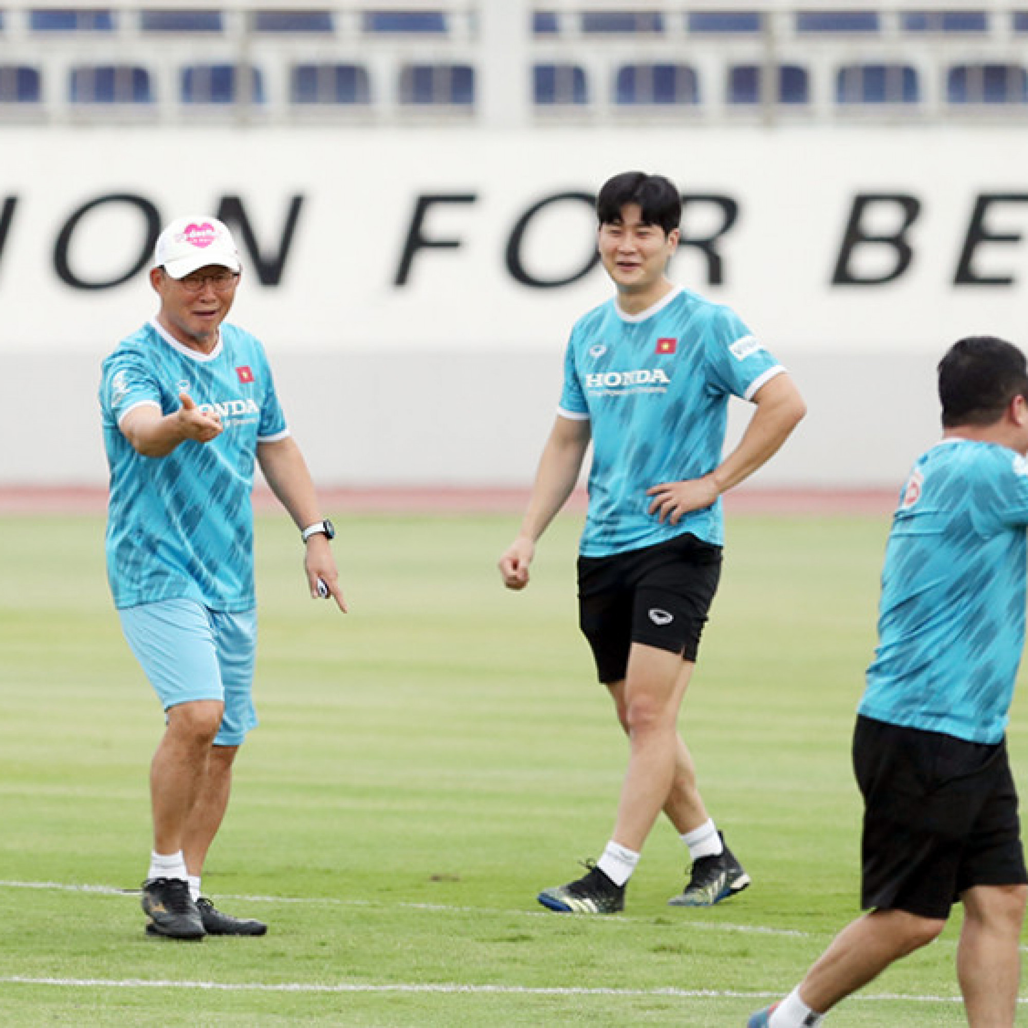  - Hàn Quốc lập kỳ tích World Cup, thầy Park vui hơn khi cho ĐTVN "luyện công"