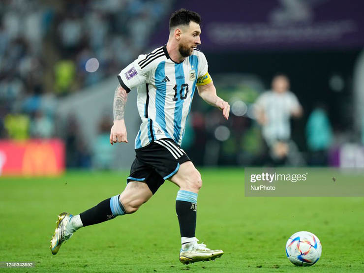 Báo chí phát cuồng vì Messi: Ca ngợi M10 siêu phàm, tin Argentina sẽ vô địch - 2