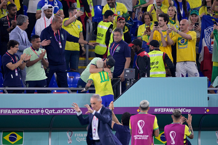 Neymar trở lại khơi nguồn cảm hứng cho Brazil: Ăn mừng ý nghĩa cùng sao MU - 2