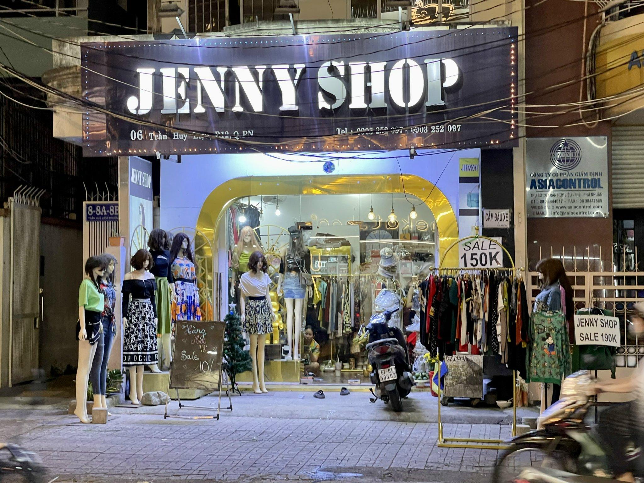 Mùa thời trang giảm giá ảm đạm ở Sài Gòn - 4