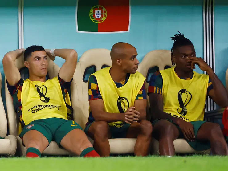 Chị gái Ronaldo công kích ĐT Bồ Đào Nha, kêu gọi CR7 bỏ World Cup giữa chừng - 1