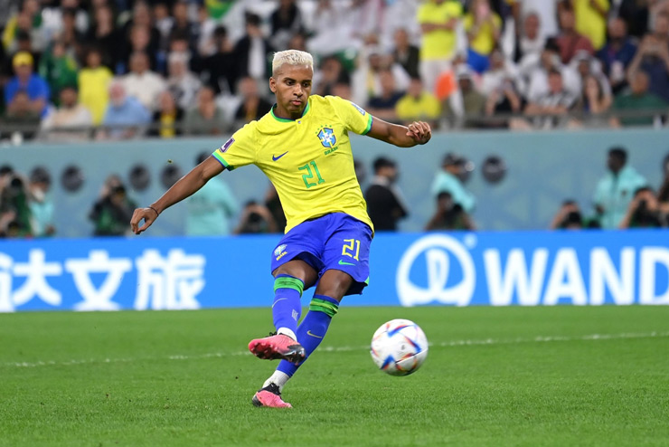 Brazil đấu luân lưu với Croatia: Neymar rơi lệ, lâm cảnh giống Ronaldo 2012 - 2