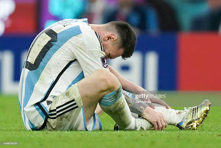 Messi "gừng càng già càng cay" ở World Cup: Xù xì, gai góc & bản lĩnh thượng thừa - 1