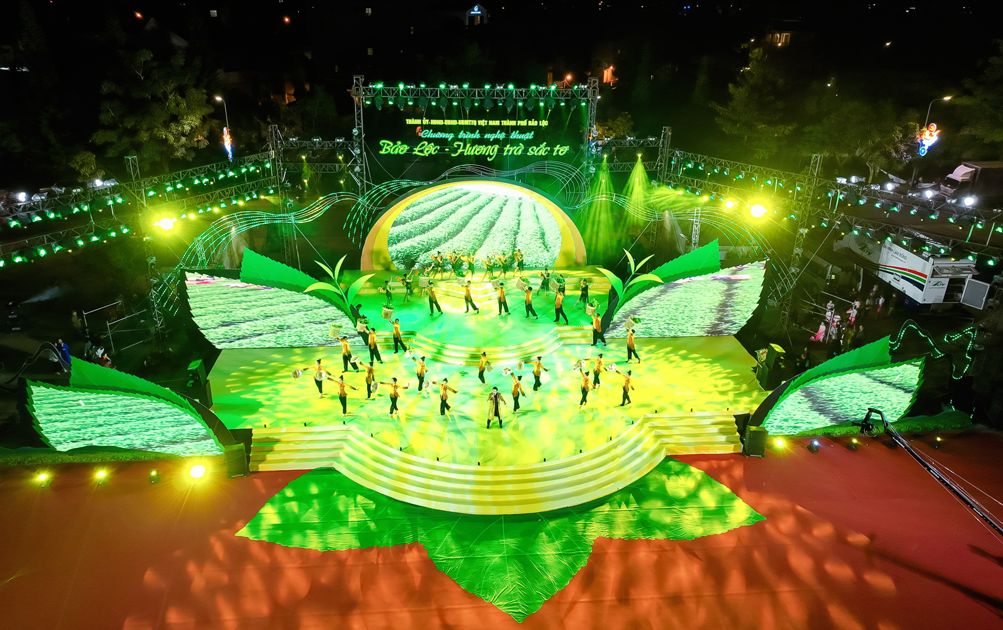 Kinh đô trà và tơ lụa tổ chức lễ hội lớn nhất trong năm - 1