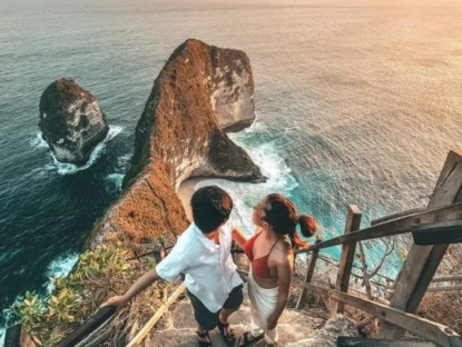 Chuyển động - Du khách đến Bali không bị áp dụng lệnh cấm quan hệ ngoài hôn nhân