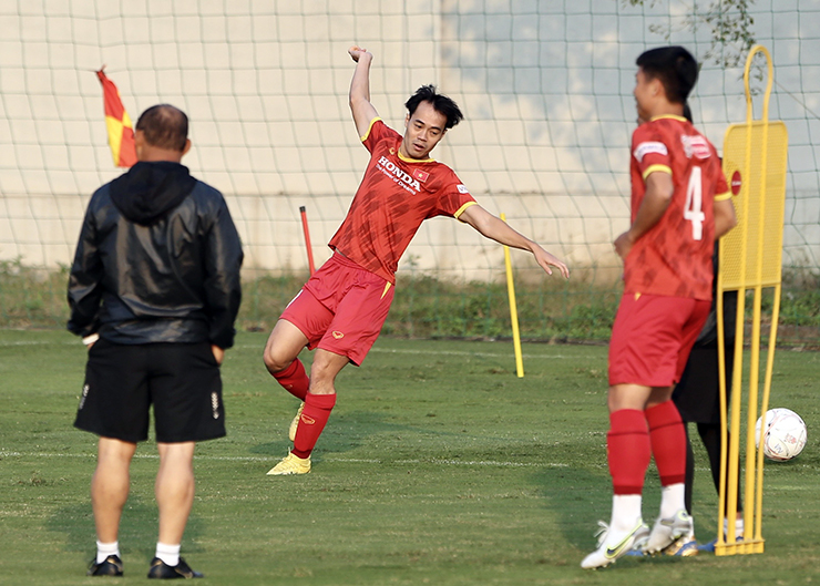 Thầy Park lo lắng với 2 SAO ĐT Việt Nam trước ngày tổng duyệt AFF Cup - 7