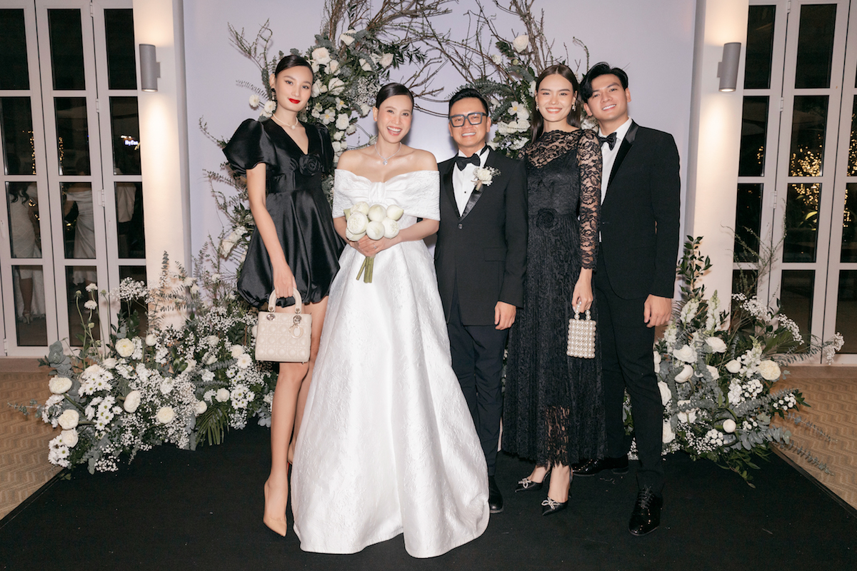Dàn sao vui mừng dự tiệc cưới của Hoa hậu Dương Mỹ Linh - 10