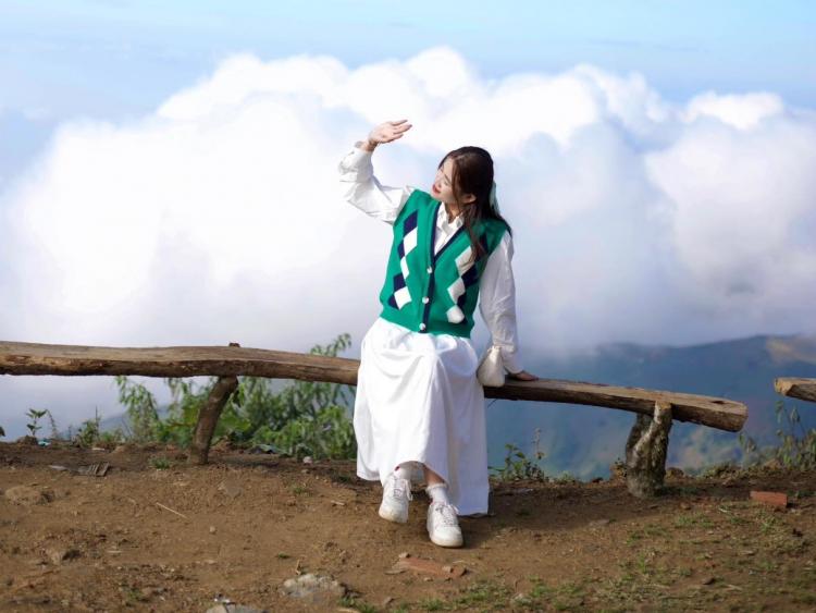 Cô gái 24 tuổi lần đầu đi Tà Xùa với quyết tâm săn mây