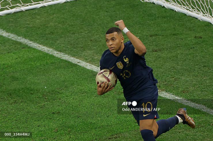 World Cup hạ màn nghẹt thở: Mbappe đoạt Vua phá lưới, Messi ẵm Quả bóng vàng - 1