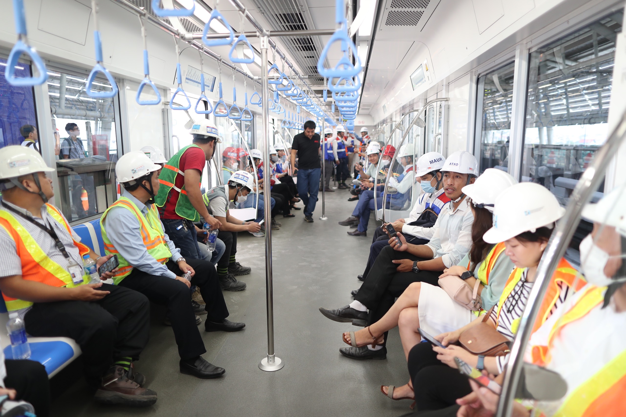 Bí thư Thành ủy Nguyễn Văn Nên đi metro Bến Thành - Suối Tiên - 5