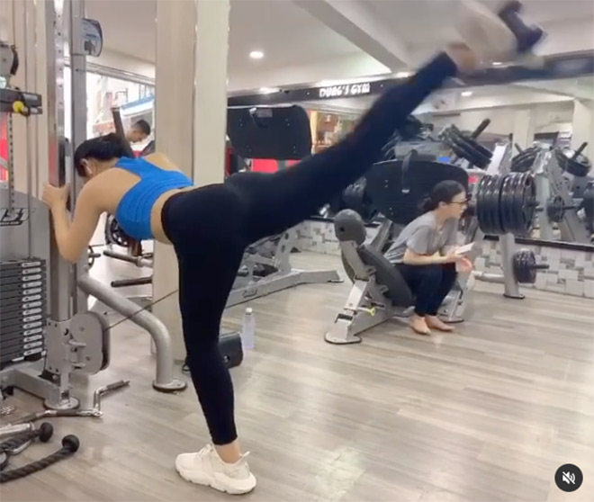 Hot girl phòng Gym siêu vòng ba Huyền Trân, Kim Kha gây chú ý năm 2022 - 2