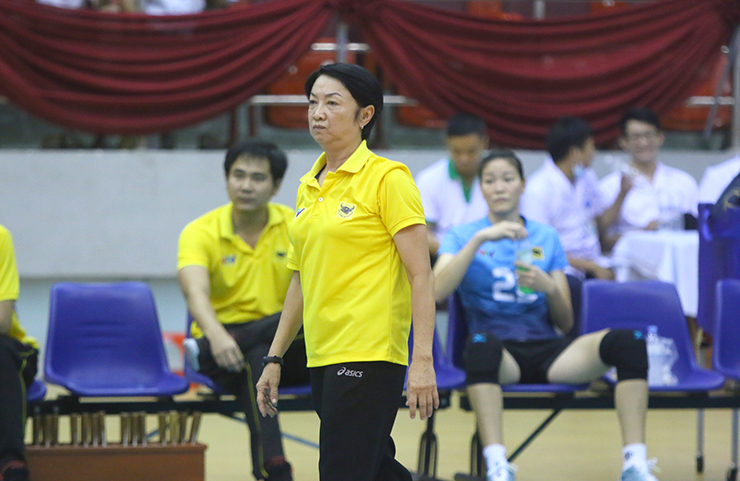 Hot girl bóng chuyền Thu Hoài khoe quà xinh, Trà Giang ra mắt giải Thái Lan khi nào? - 4