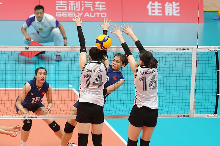 HLV tuyển bóng chuyền nữ Việt Nam khen Kiều Trinh, mơ vào top 4 ASIAD - 11