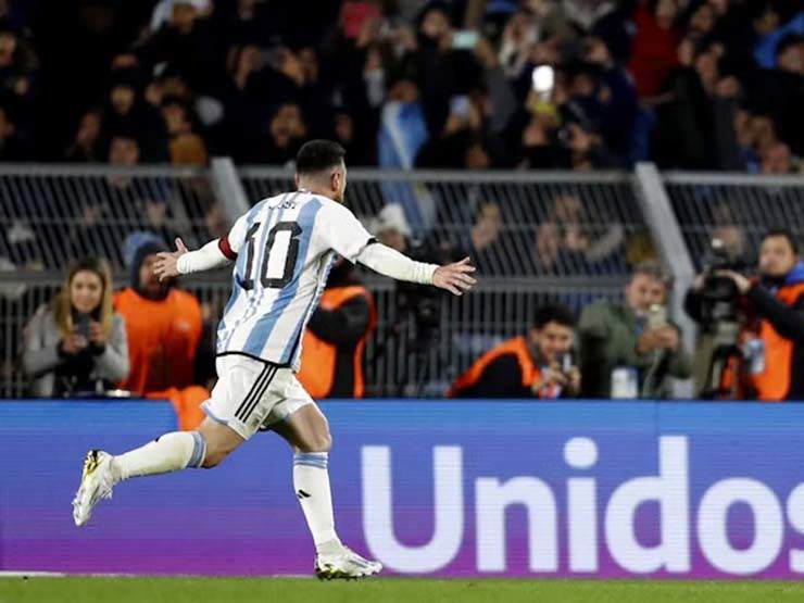 Soi trận HOT vòng loại World Cup: Messi kịp bình phục, Neymar chờ cột mốc mới với Brazil - 1