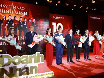 Chuyển động - Ngày Doanh nhân Việt Nam: Chủ tịch UBND TP.HCM chúc doanh nhân &quot;Thành công và tỏa sáng!&quot;
