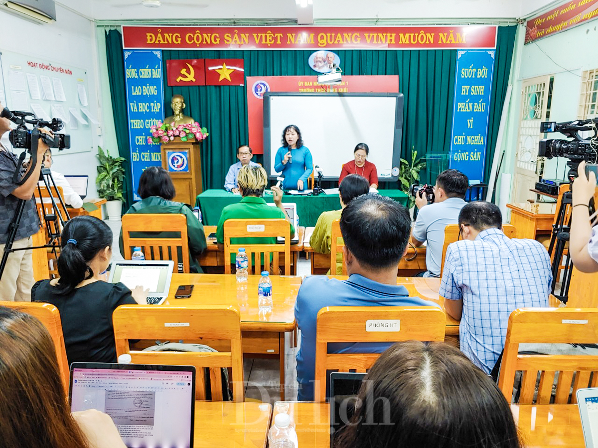 Trường THCS Đồng Khởi dừng tổ chức cho học sinh đi xem phim Đất rừng phương Nam - 3