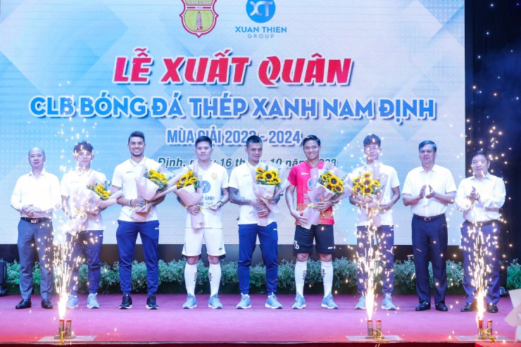 Thép Xanh Nam Định nhận cả trăm tỷ đồng, mơ ngôi cao ở mùa giải mới - 1
