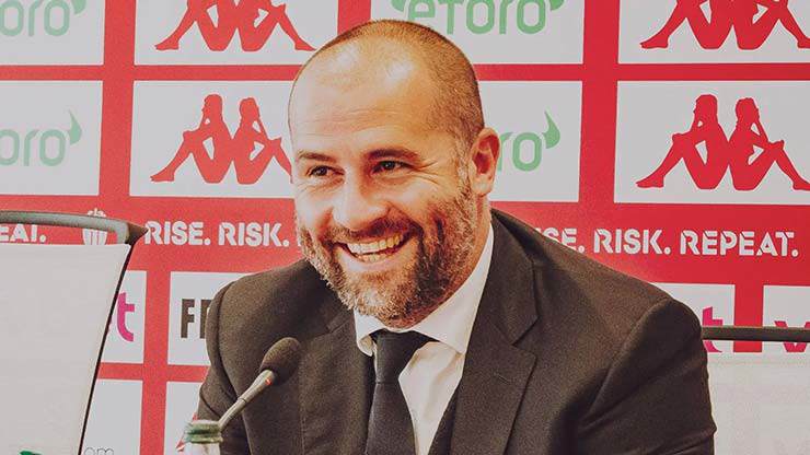 Ten Hag coi chừng tỷ phú Anh sắp về MU: Hết rồi thời muốn mua ai cũng được - 2