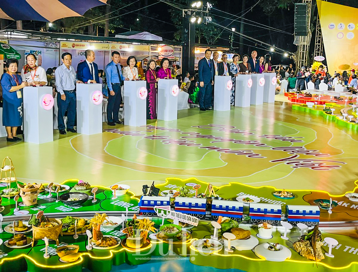 'Sôi bụng' với bản đồ ẩm thực Việt Nam có 126 món ăn đặc trưng từ 63 tỉnh, thành - 1