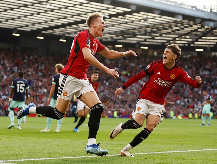 Siêu máy tính dự đoán cửa vô địch của Man City giảm sâu, MU khó vào top 4 - 2