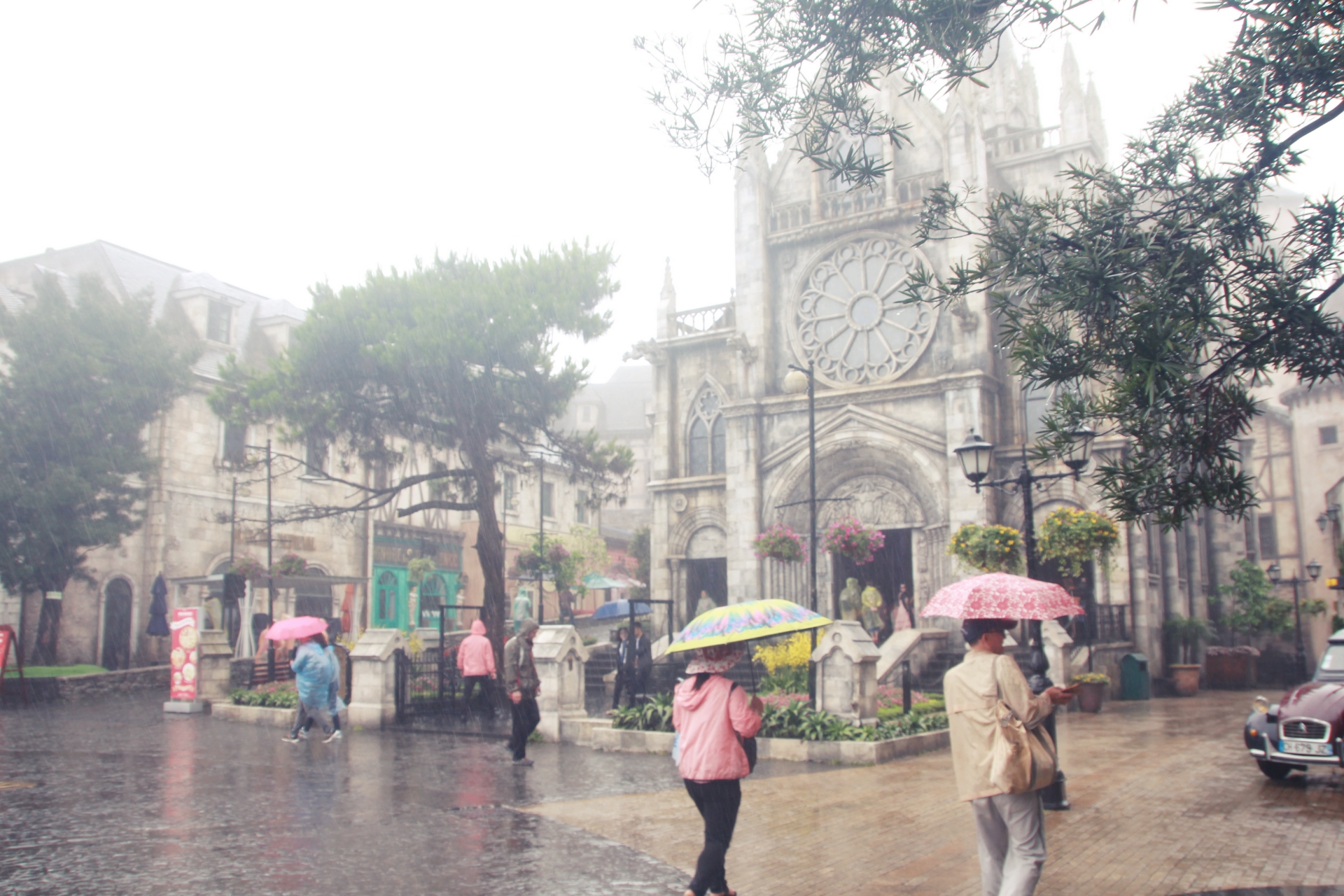 Những ngày mưa lỗi hẹn - 1