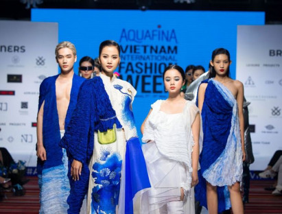 Giải trí - NTK Vũ Việt Hà lăng xê chất liệu lụa tơ tằm, mở màn Tuần lễ thời trang quốc tế Việt Nam thu đông 2023