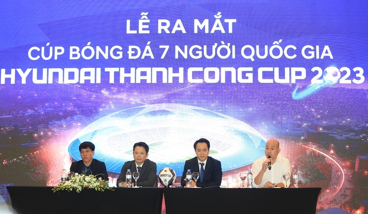 Giải bóng đá 7 người quốc gia 2023 "cất cánh", hướng tới sân chơi thế giới - 1