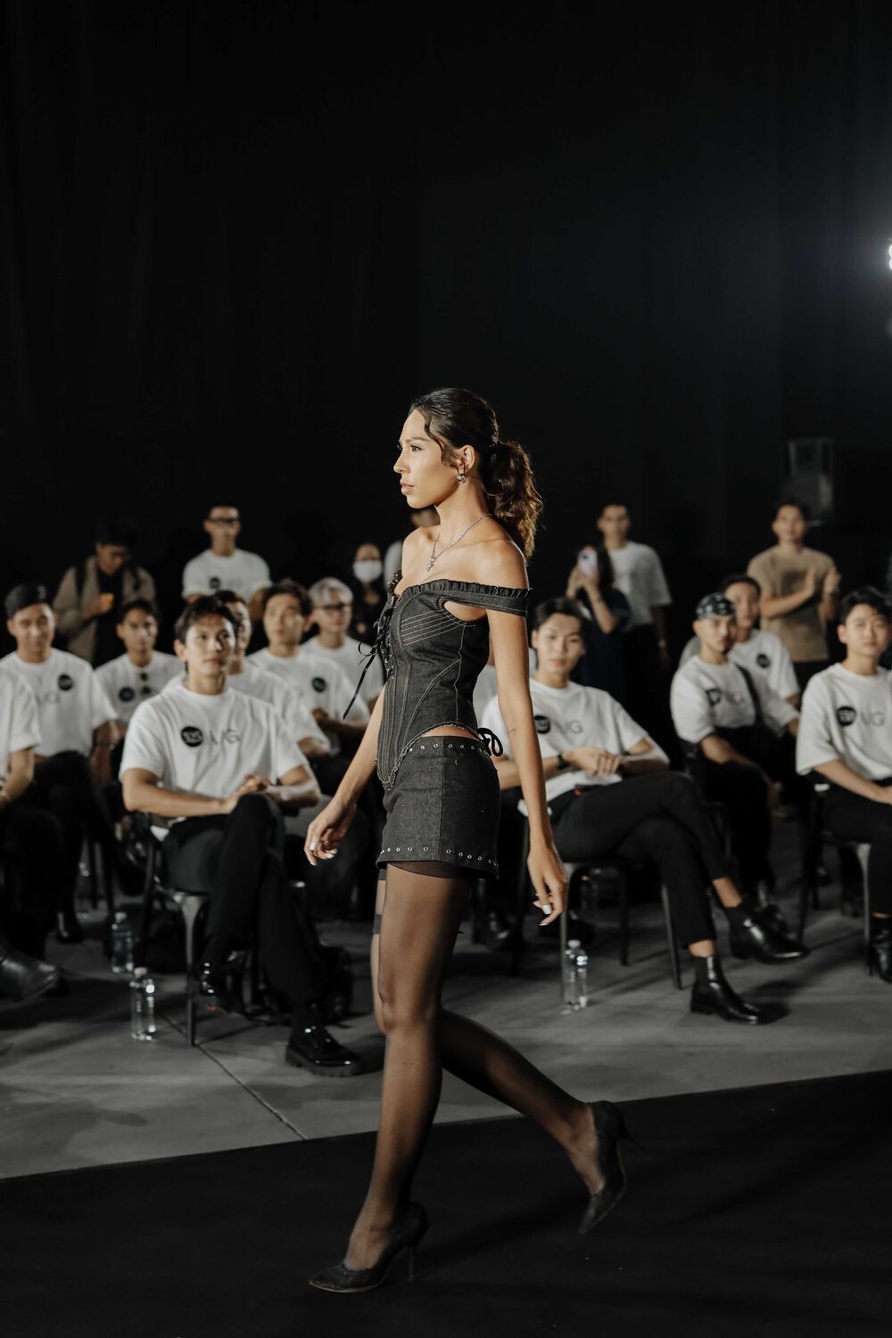 Siêu mẫu Minh Triệu không ưu ái “6 múi” khi ngồi “ghế nóng” casting show thời trang - 2